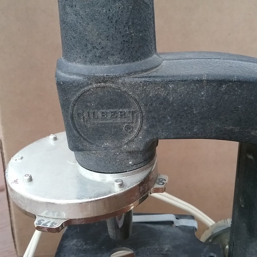 Gilbert microscope - Picture 3 of 9